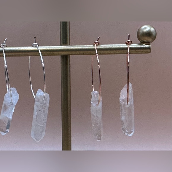 Chic Silver Hoop Earrings with Quartz Charms - Picture 6 of 7